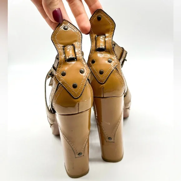 Aläia Tan Brown Patent Leather Criss Cross Platform Heels size 37 - Picture 7 of 10